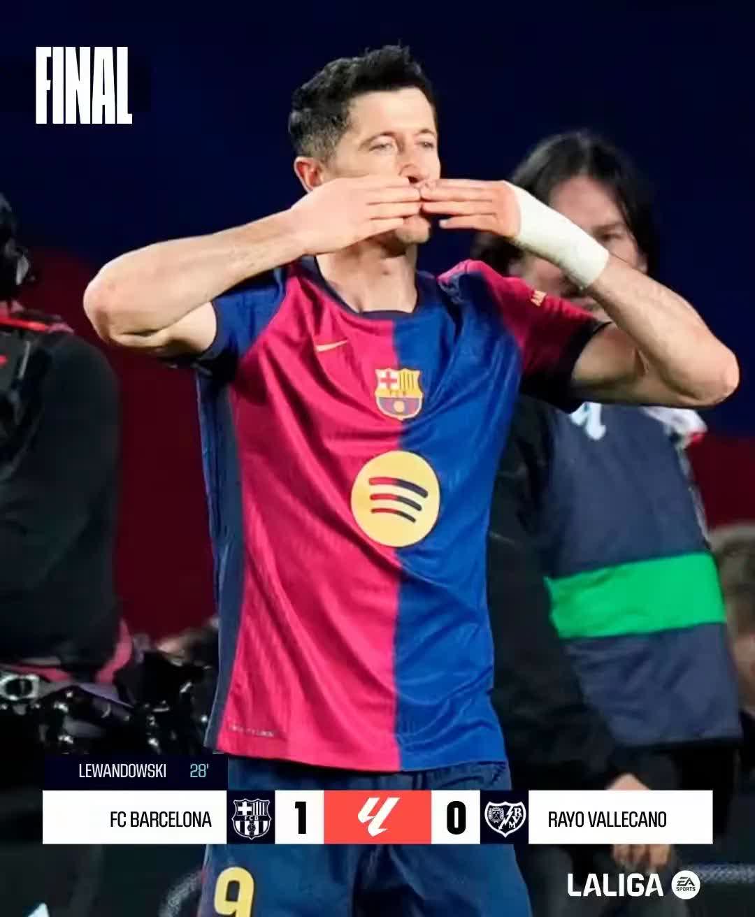 浩瀚体育-海港压哨绝杀巴萨，全场沸腾！经典一战再现传奇