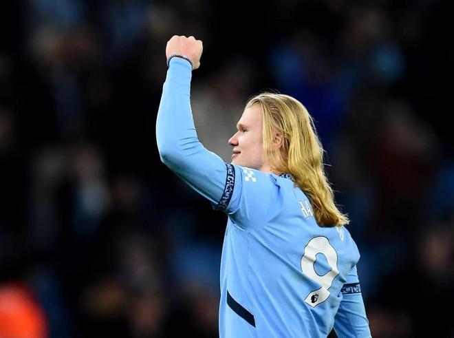 浩瀚体育-哈兰德在切尔西比赛中出色防守，最后时刻胜出引发热议！的简单介绍